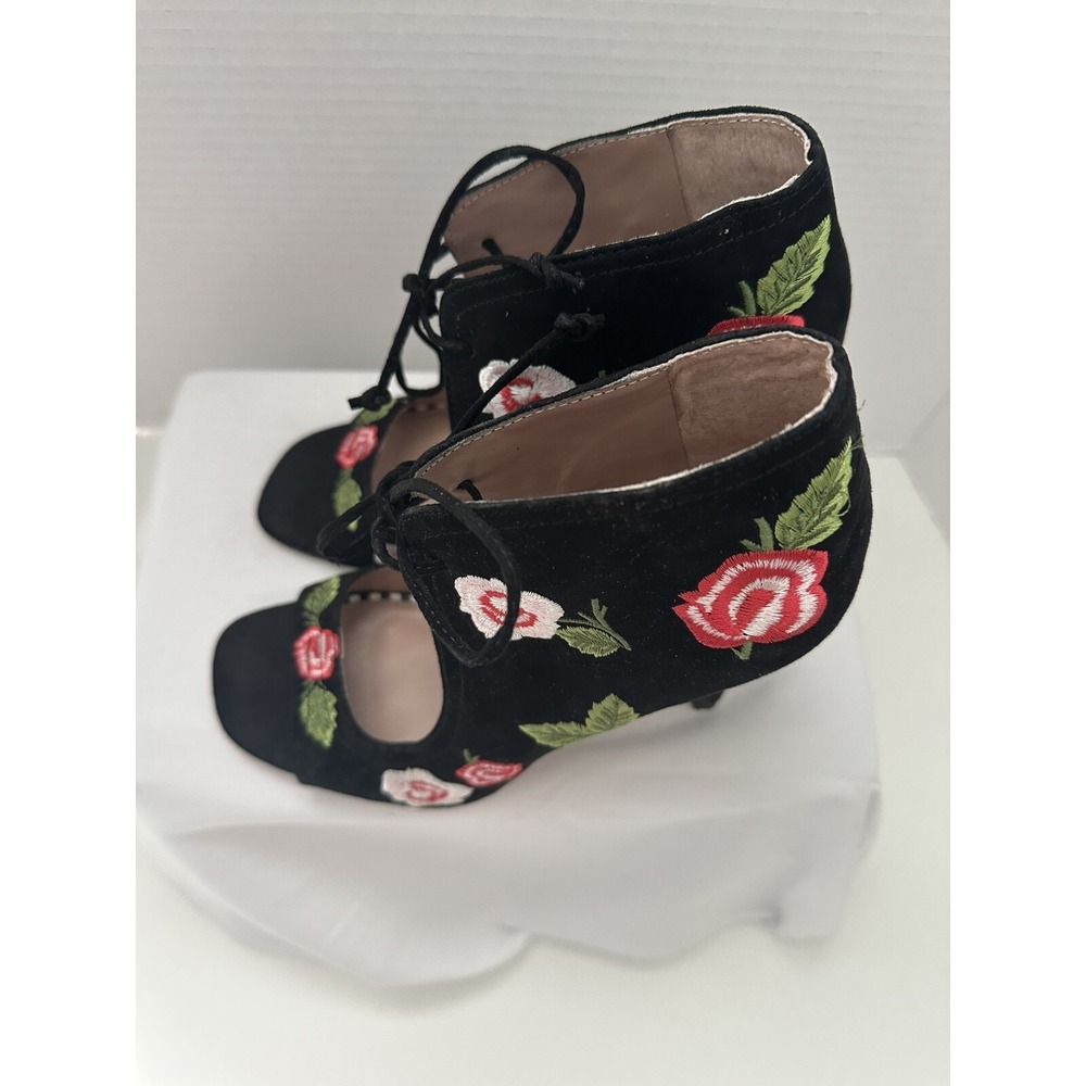 BETSEY JOHNSON Caroline Floral Embroidered Peep-toe Heels SIZE 6.5 - Picture 5 of 11